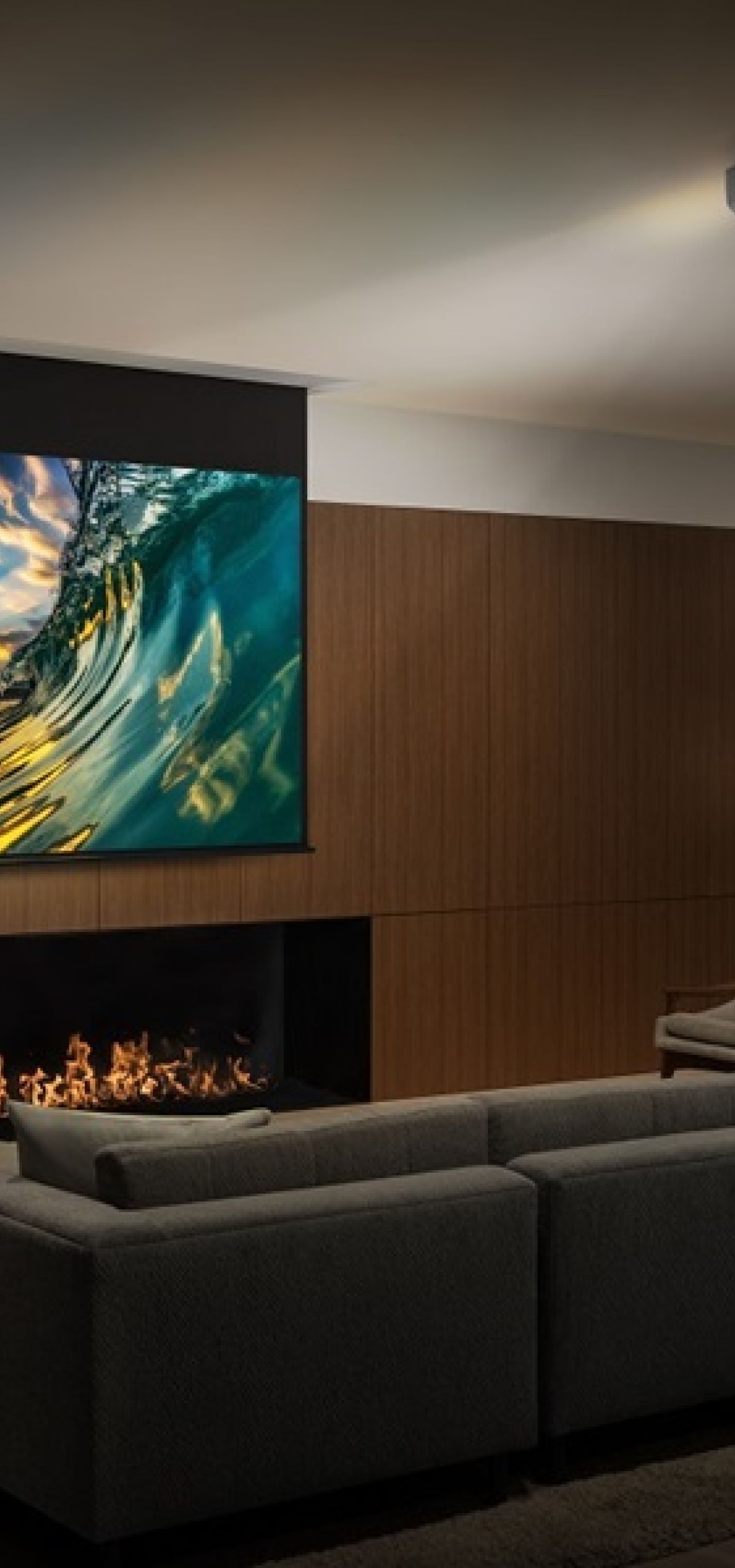 Ceiling mounted projector offering the best quality picture in dedicated home theater